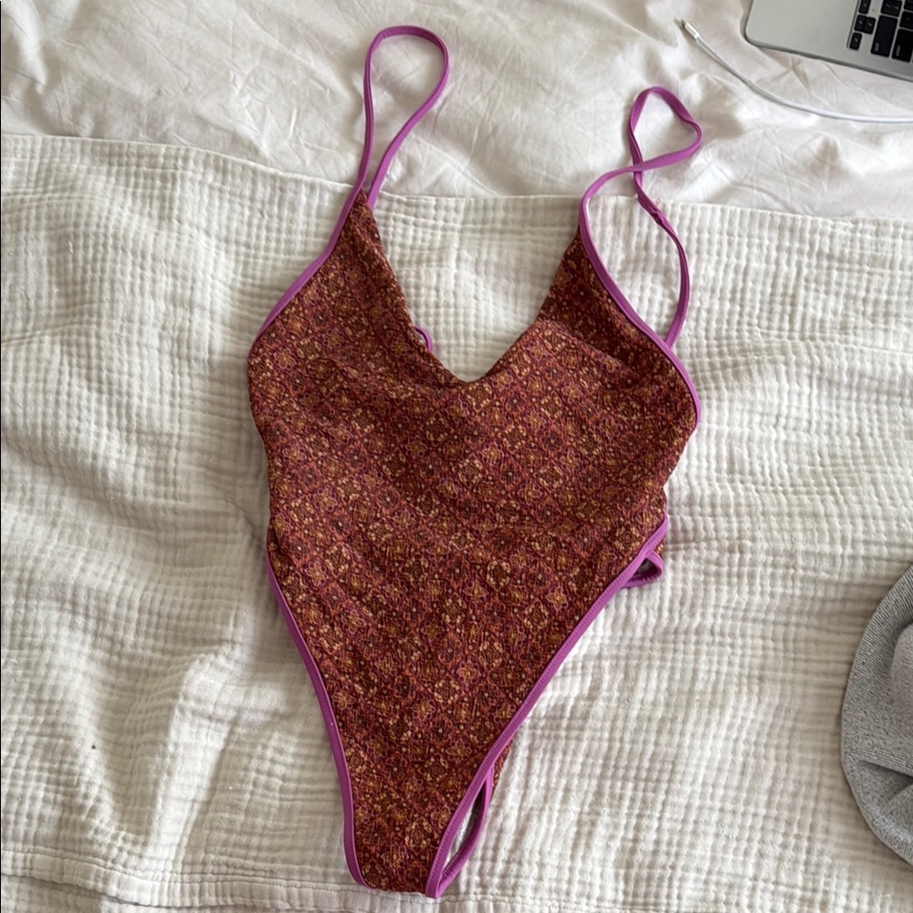 FP BEACH one piece swim